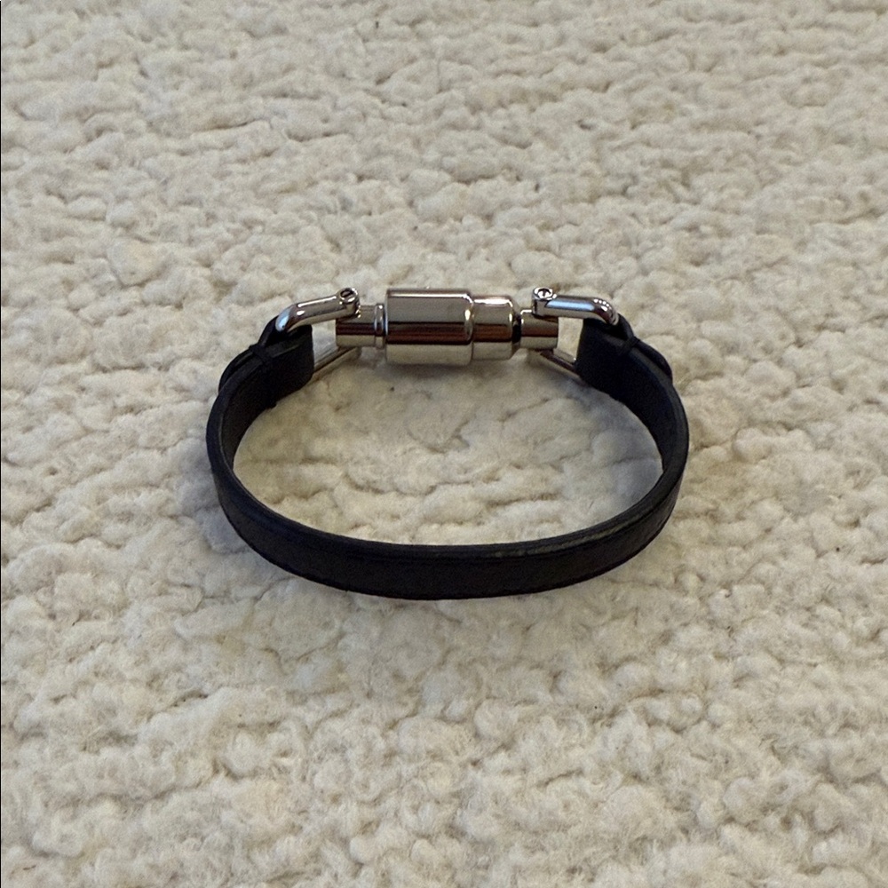 Gucci Men's Black and Silver Bracelet leather - Picture 3 of 8